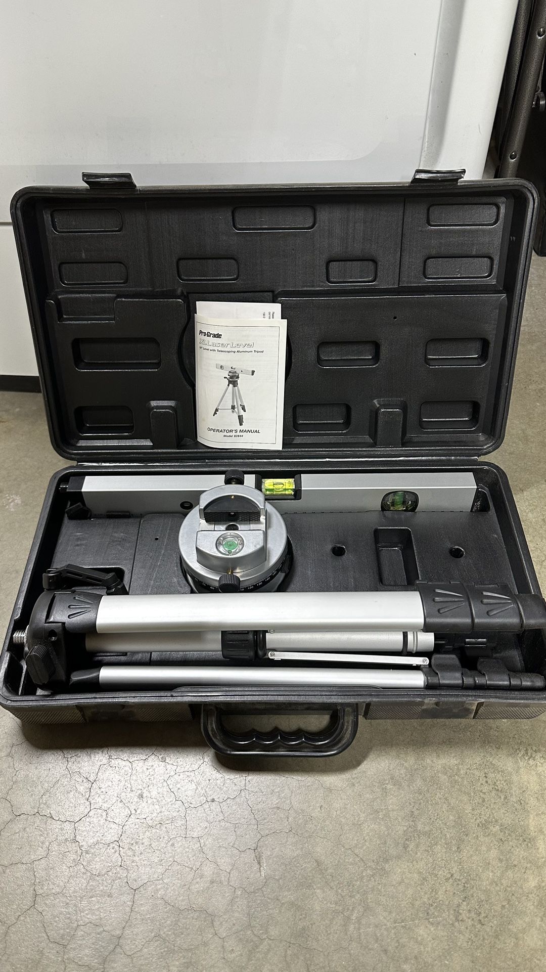 Laser Level With Telescoping Tripod