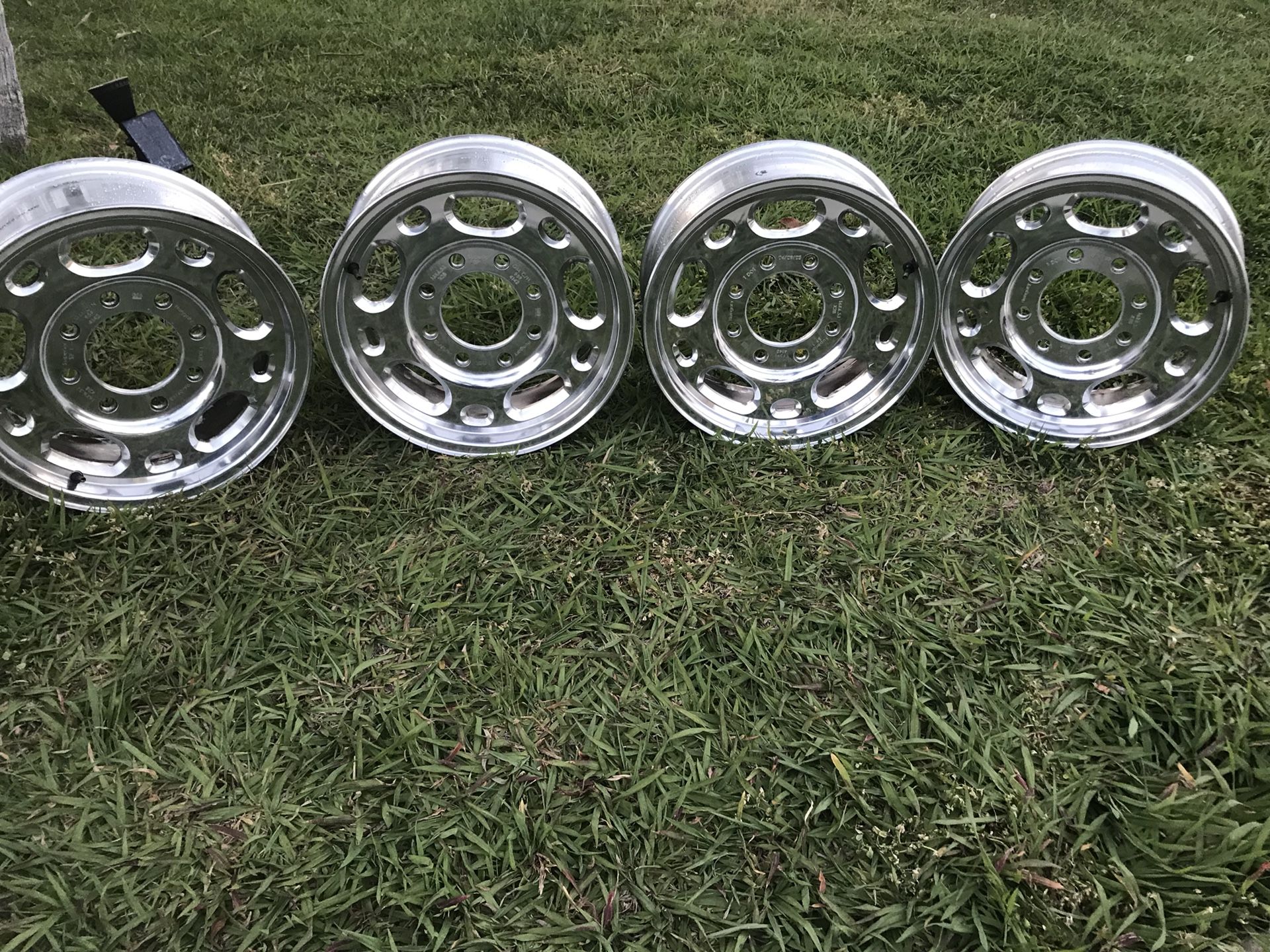 4 Chevy Truck OEM GMC Wheels 16" Aluminum Alloy Universal 8 Lug Rims (Tahoe, Yukon, Suburban, Silverado)