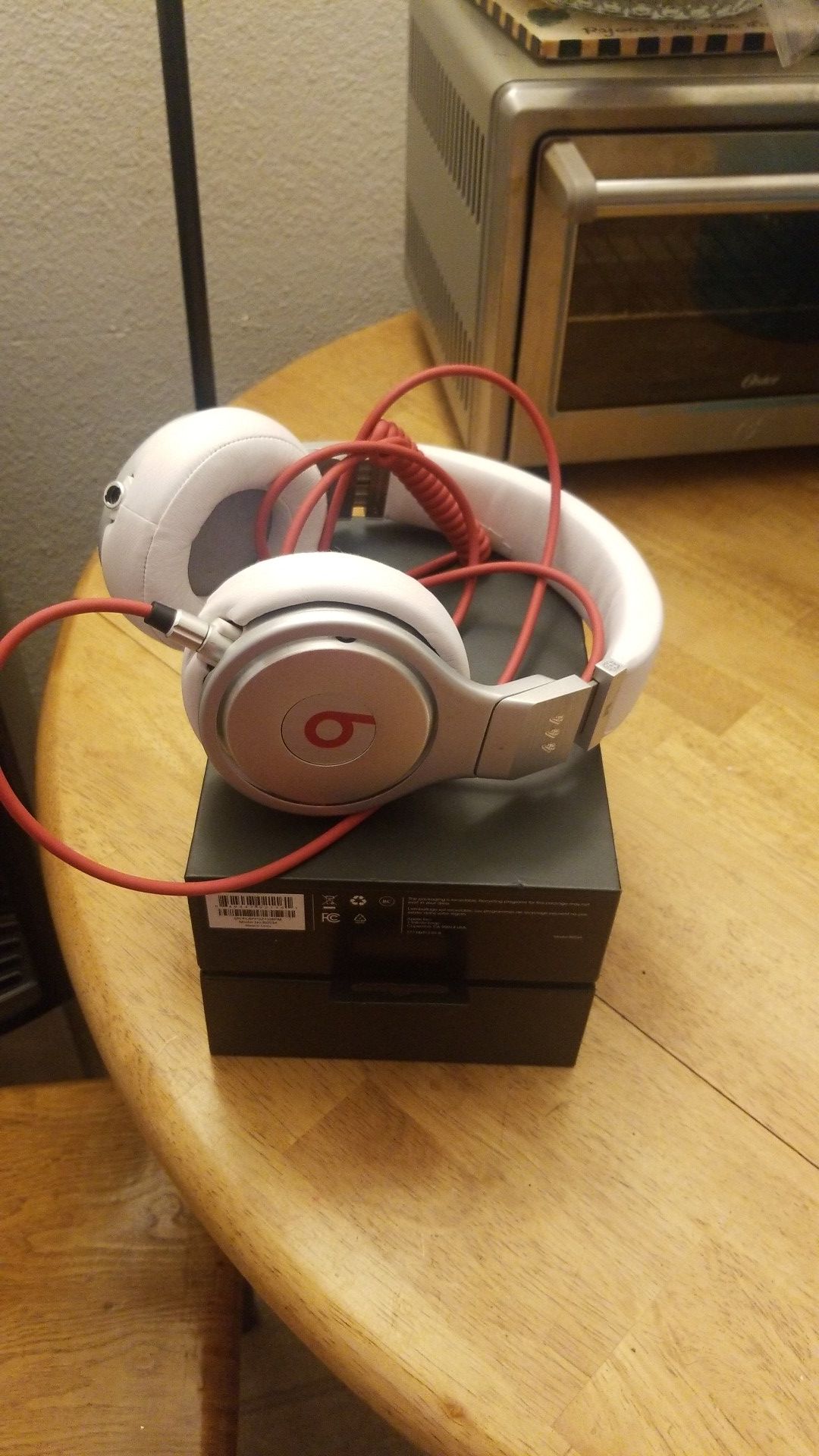 Beats Pro retail $400