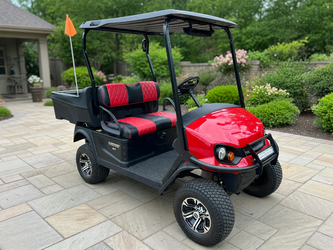 Cushman Hauler800X EFI Golf Cart in like new condition