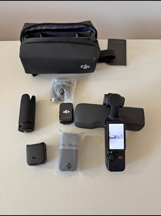 DJI Osmo Pocket 3 Creator Combo