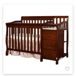 Dream On Me Convertible Crib And Changing Table