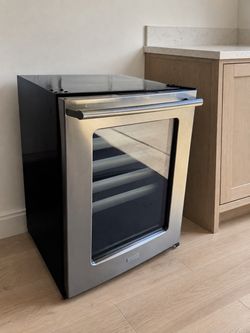 Electrolux 24” Stainless Built-In Wine Cooler / Beverage Fridge — Tested Cold