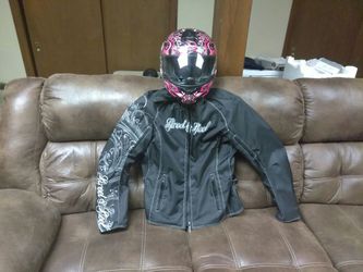 It's a large Street Steel riding jacket for Lady an the helmet is a medium