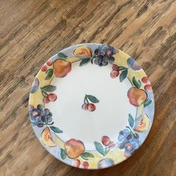 Vintage Corelle “Fruit Basket” Plate Set