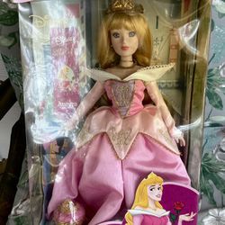 Vintage Disney Princess "Aurora" Porcelain Keepsake Doll Early 2001