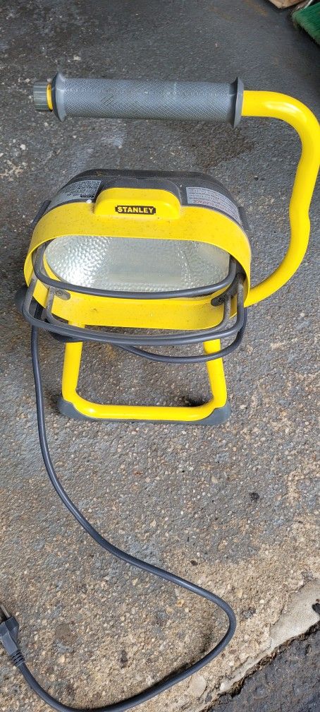 Stanley Halogen Shop Light.  