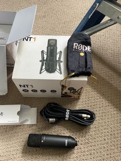 Rode NT-1 microphone