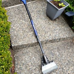 Kobalt Roofing Shingle Remover Scraper
