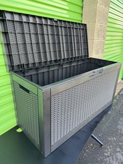 Outdoor Deck Box