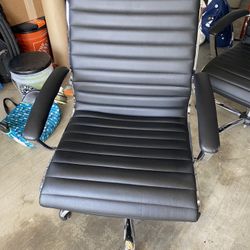 Office Chairs 