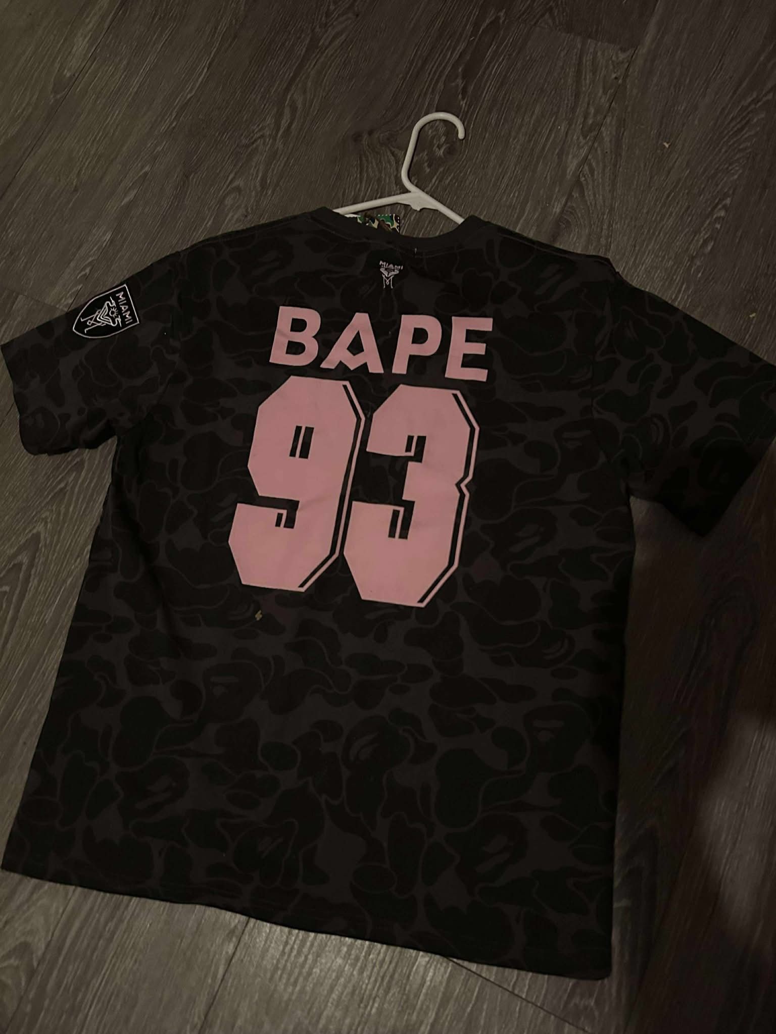 A Bathing ape Jersey