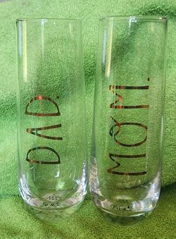 Mom & Dad Champagne Glasses