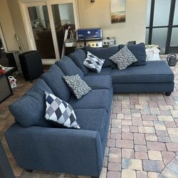 2-Piece Sectional  Sofa 