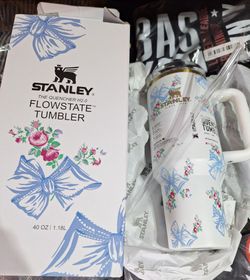 Stanley mug tumbler new in box