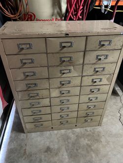 Metal storage cabinet
