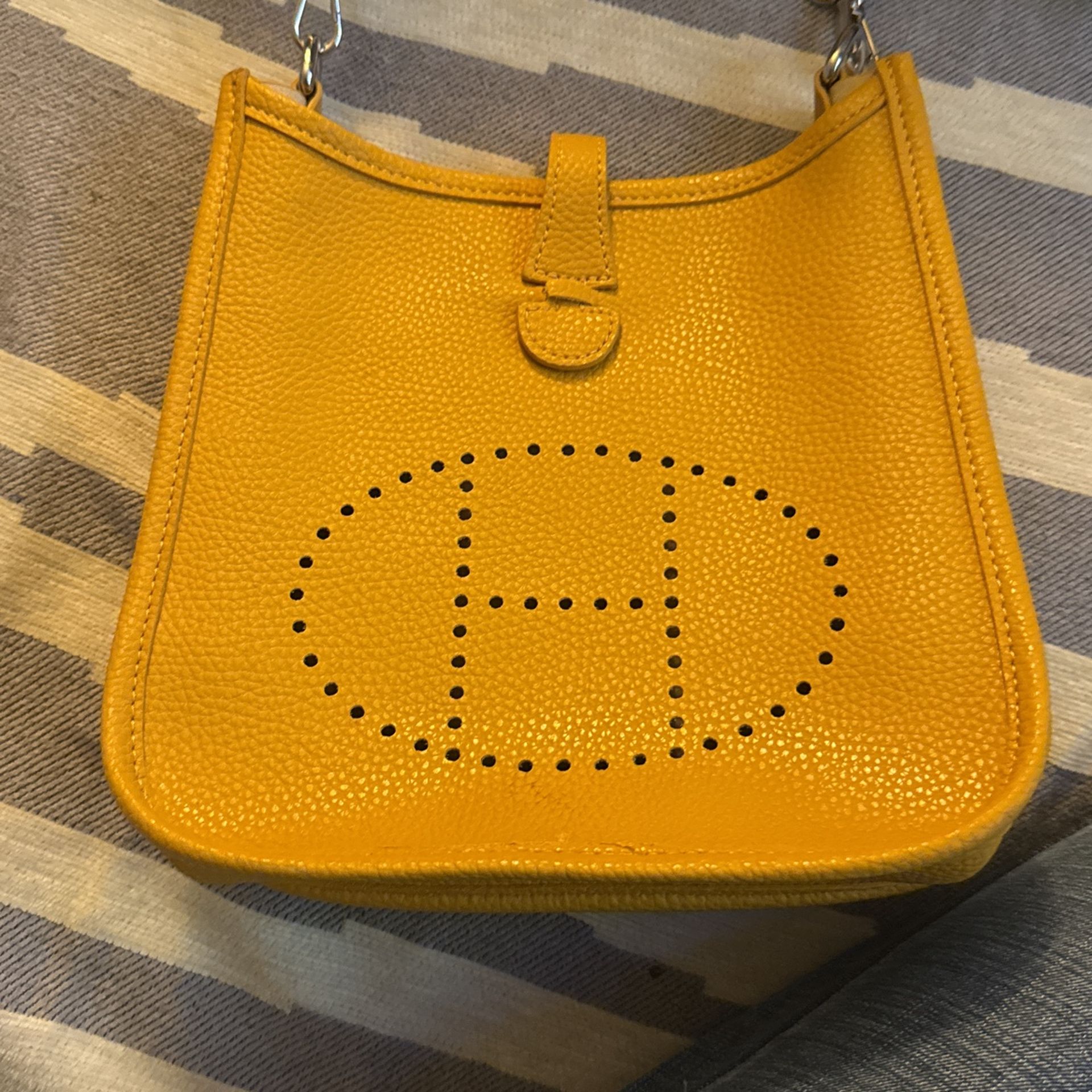 Hermès, Pre-Loved Yellow Togo Evelyne III GM, Yellow