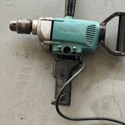 Makita Mixer 