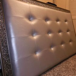 Silver/grey Headboard & Dresser 