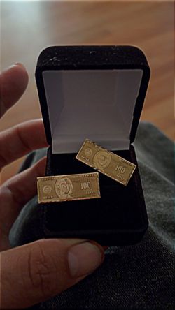 Gold earrings