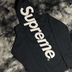 Supreme Hoodie (Fits SMALL)
