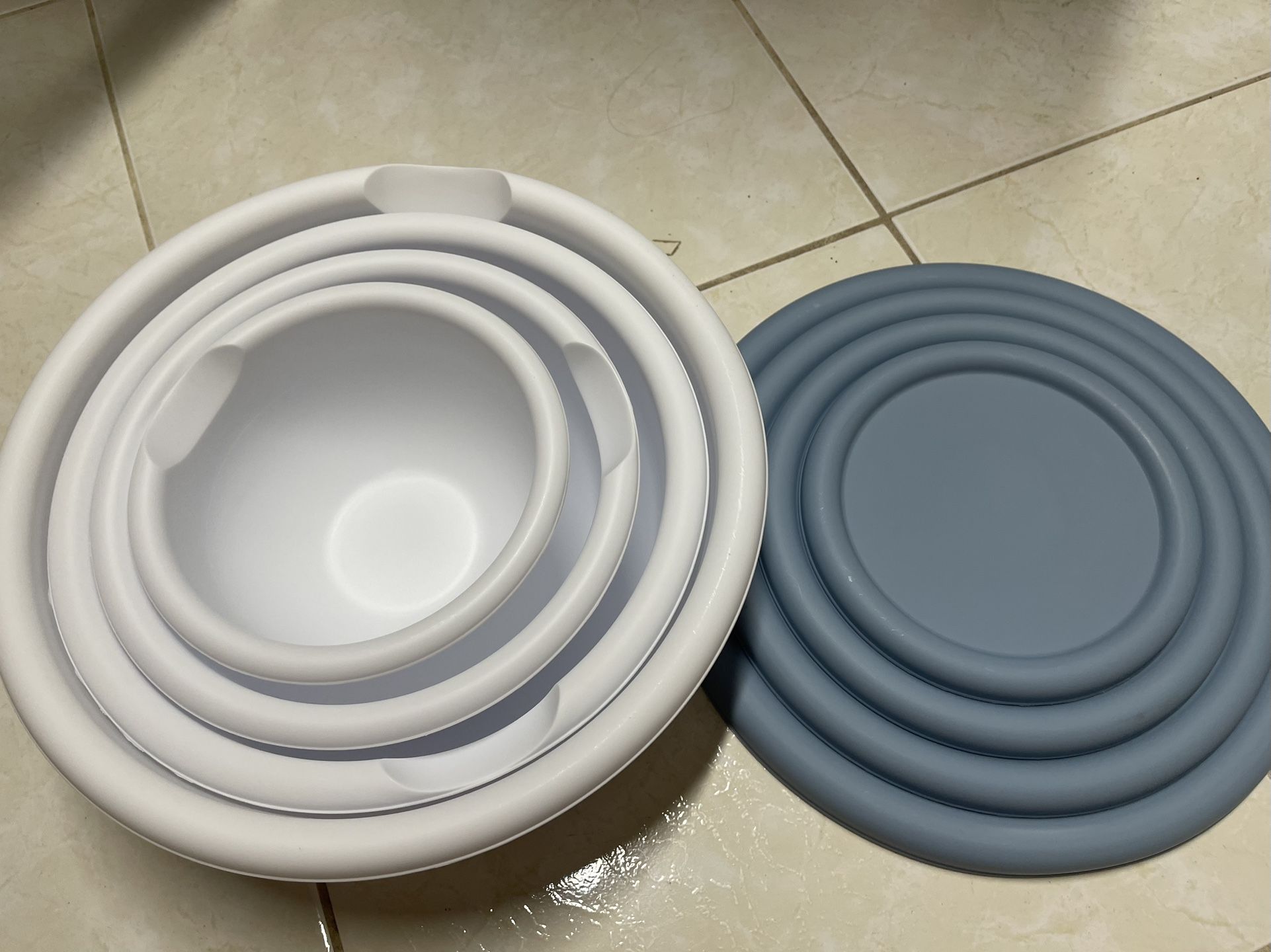 Bowls With Covers