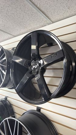 Rines Niche 20 pulgadas Honda, Toyota, Hyundai , Niche Wheels 20 inch