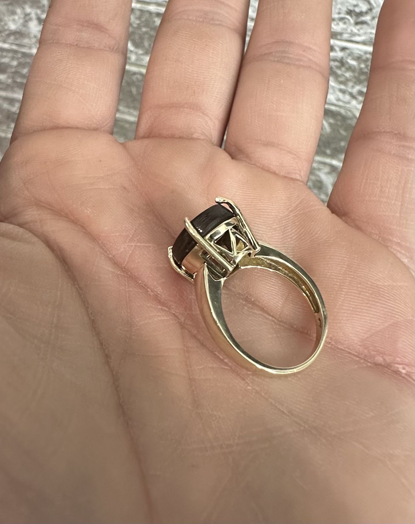 14k Solid Yellow Gold Ring.