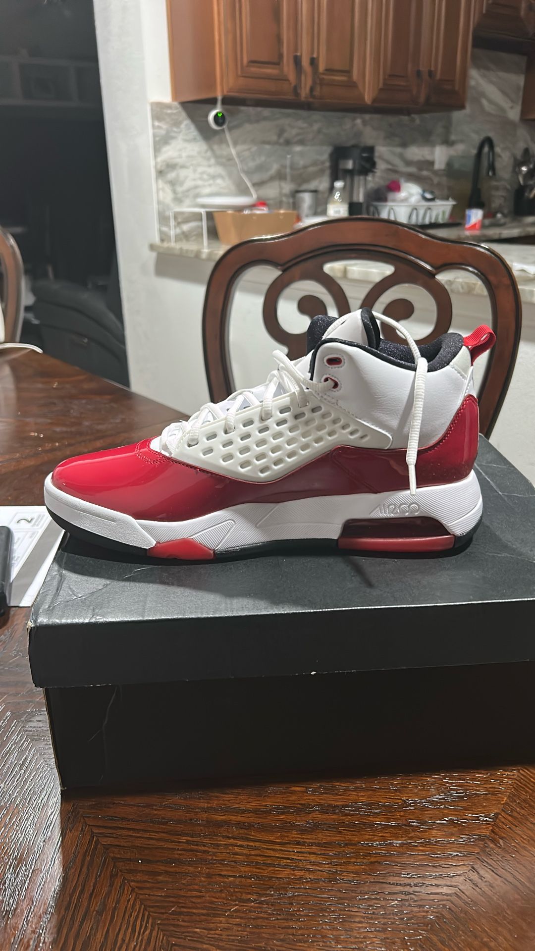 Jordan Maxim 200 Size 11