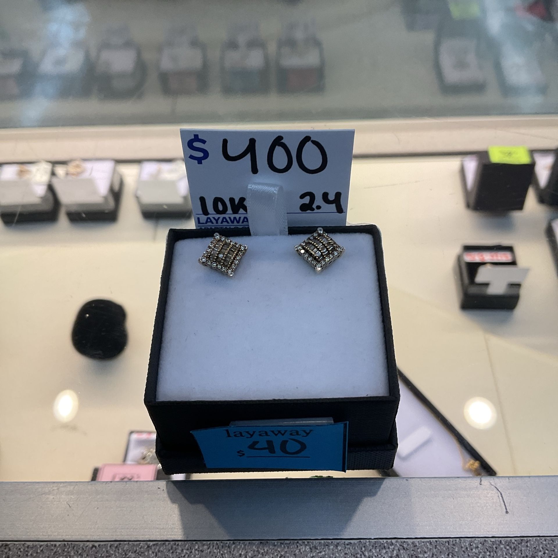 10K GOLD EARRINGS WITH DIAMONDS 