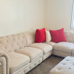 Sectional Couches 