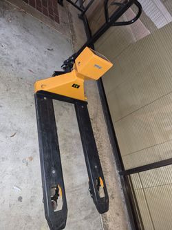 Uline  pallet jack w scale for sale