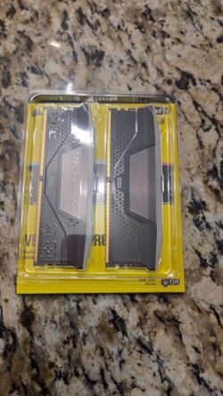 Corsair Vengance RGB 2x16GB DDR5 RAM 6400MHz