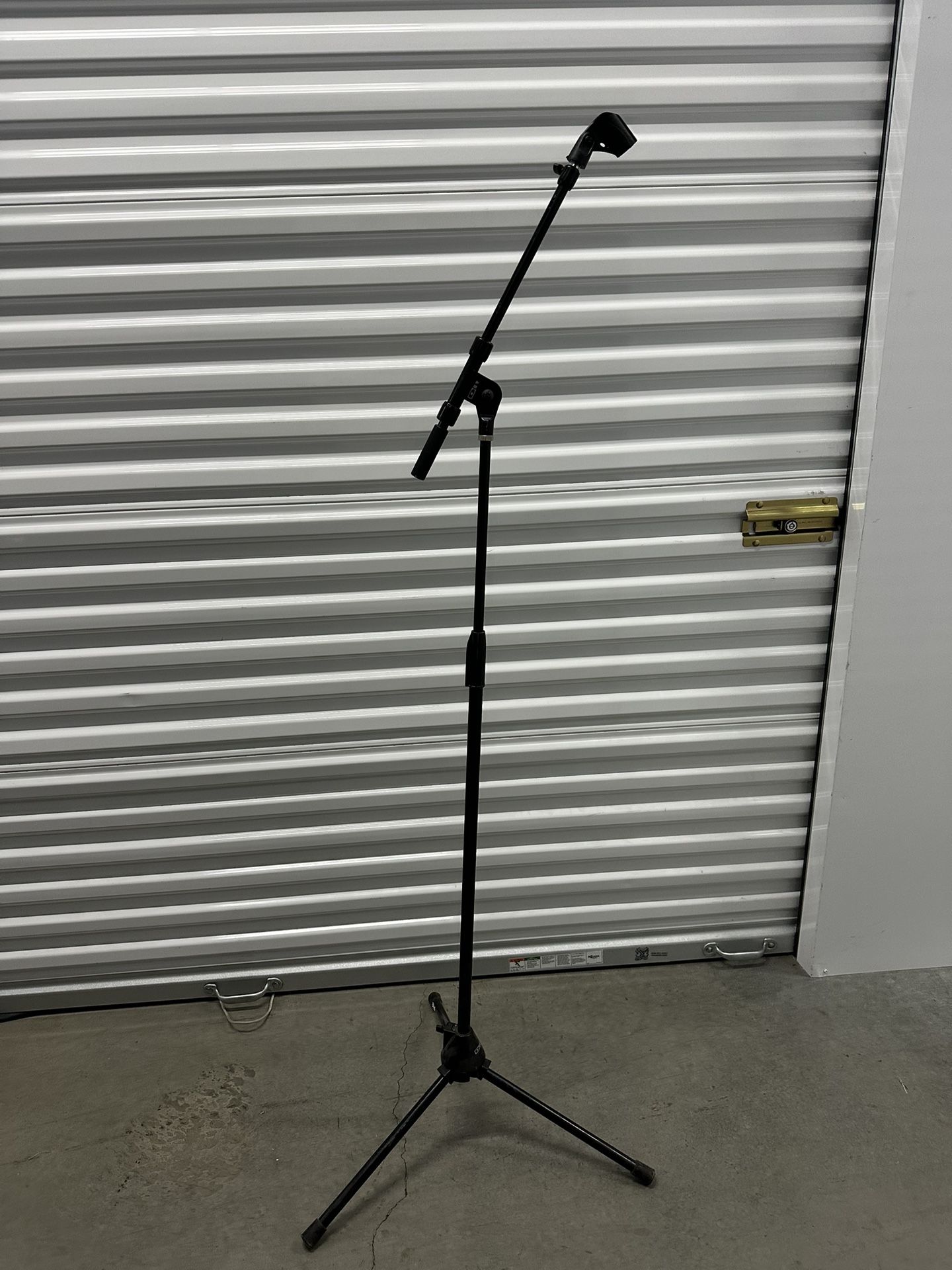 DR Pro Tripod Boom Microphone Stand – Adjustable