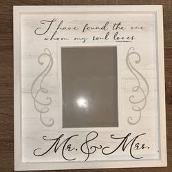 Mr & Mrs Wedding Photo Frame 