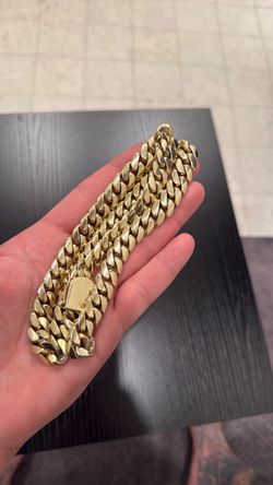 Miami Cuban gold over Silver