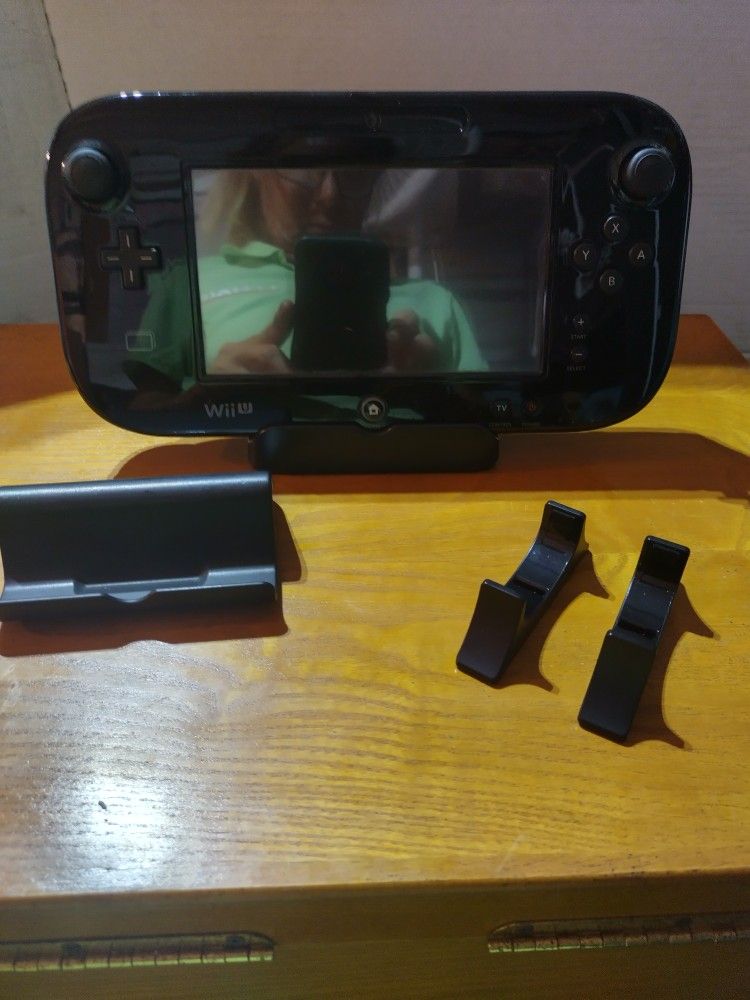 Nintendo Wii U Gamepad WUP010 & Accessories for Sale in Largo, FL