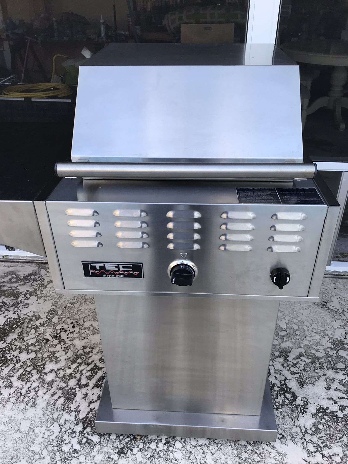 TEC INFRA-RED BARBECUE