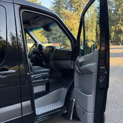 2017 Mercedes-Benz Sprinter 2500