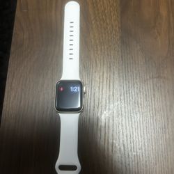 Apple Watch SE 
