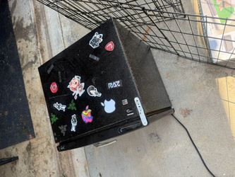 Frigidaire mini Fridge 