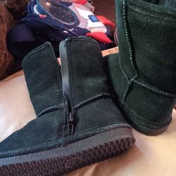 Girls boots