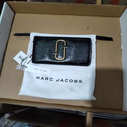 Marc Jacobs Wallet $200 OBO