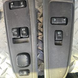 01-06  Silverado /sierra Door Panel Controls  Oem $120 Obo 