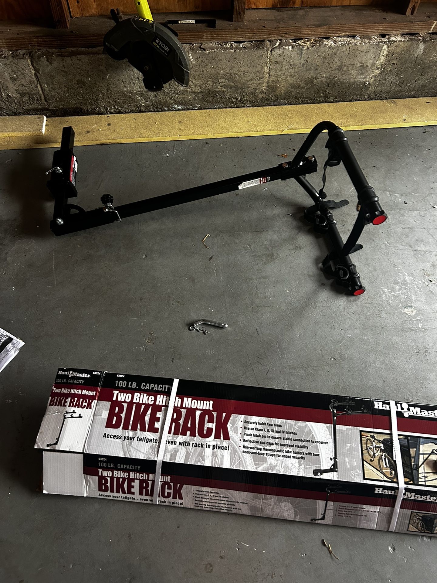 HAUL-MASTER Two Bike Hitch Mount Bike Rack