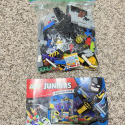 Lego 10753 - The Joker Batcave Attack