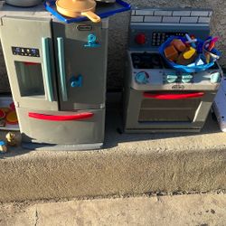 kids oven and refrigerator play