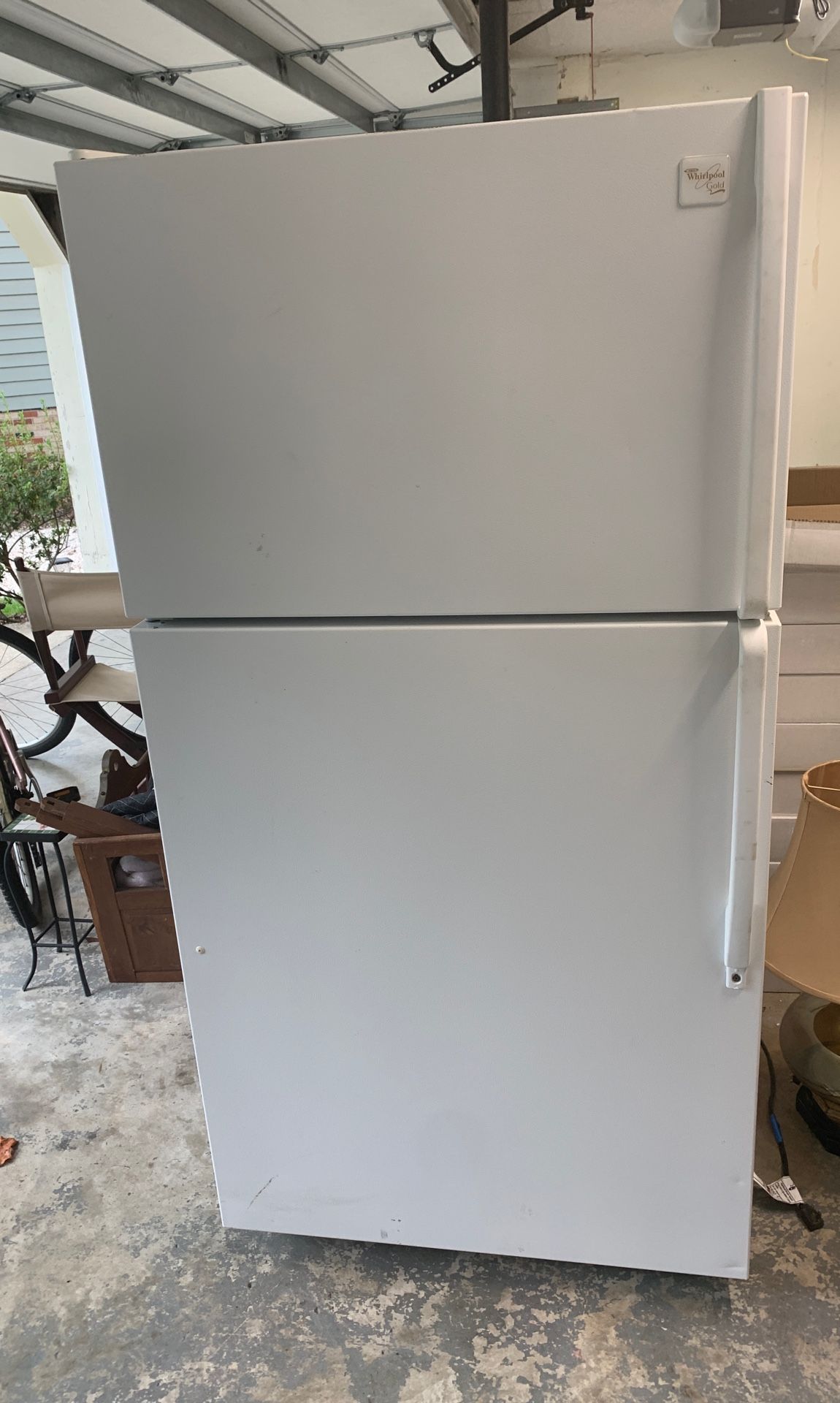 Whirlpool Gold Refridgerator