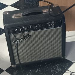 Fender amplifier Bullet Reverly 23 Mile and Card and Macomb Township