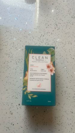 Clean reserve nectarine petal